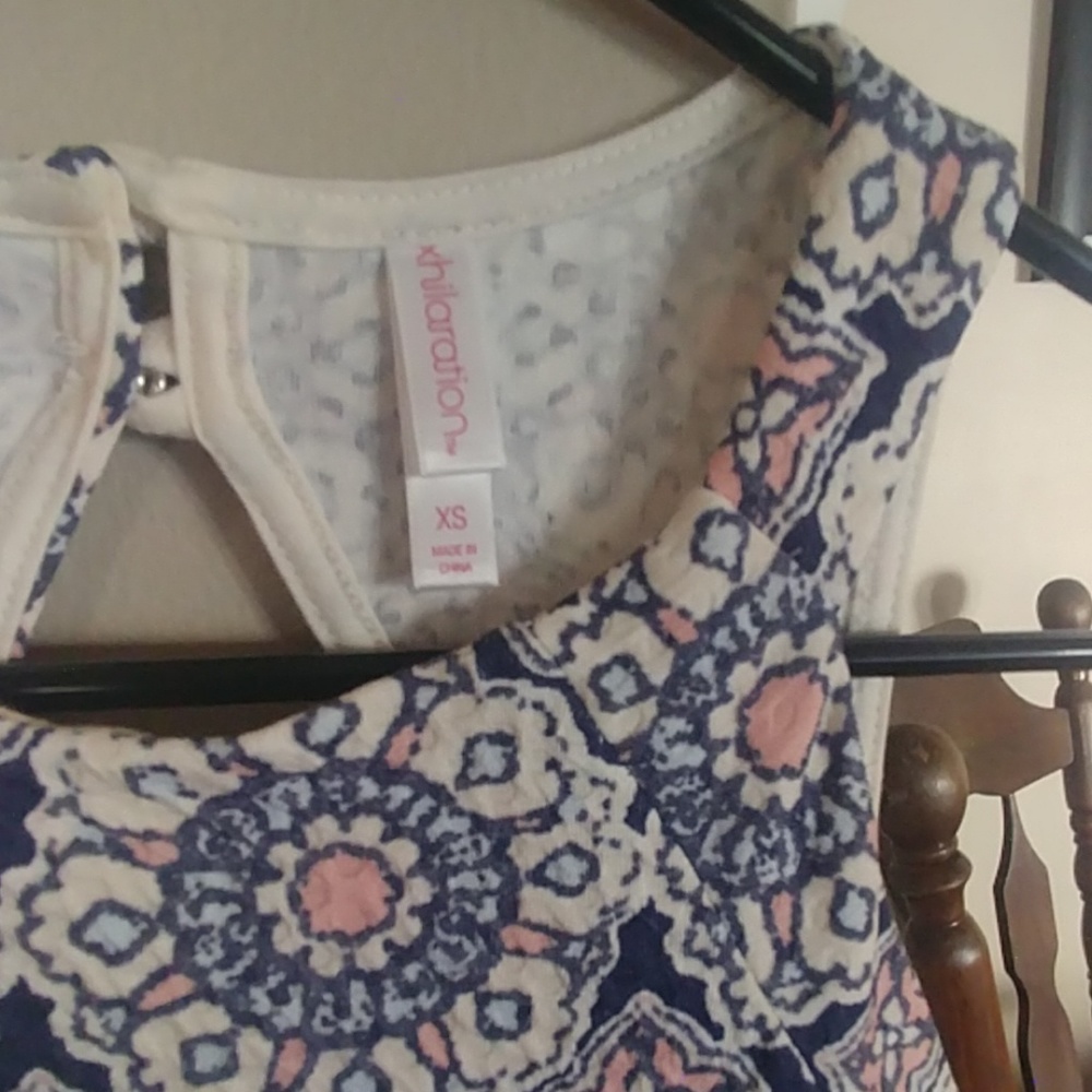 Patterned polyester dress - Picture 3 of 4